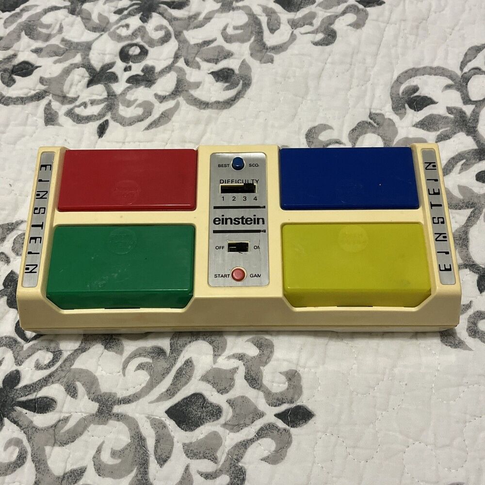 EINSTEIN Vintage Handheld Tabletop Electronic Matching Game -AS IS!! FOR PARTS!!
